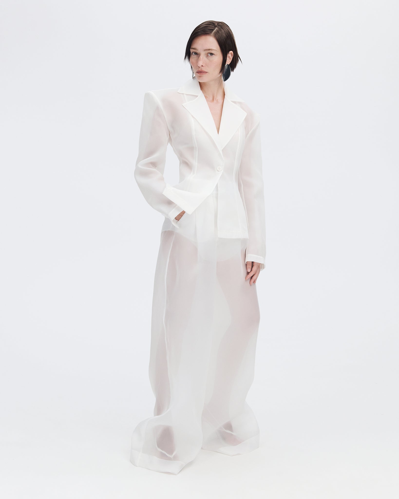 【clore＋】Airy Soft-Sheer Blouson ホワイト Sheer Organza Jacket in White – SELEZZA LONDON